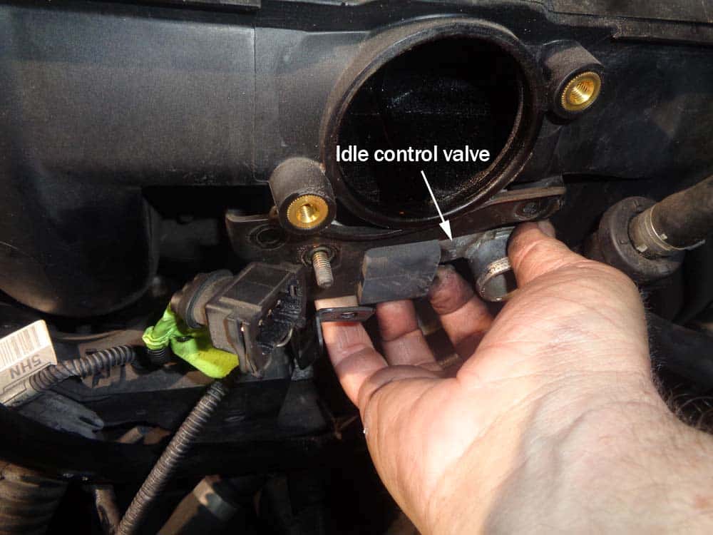 See P2054 repair manual